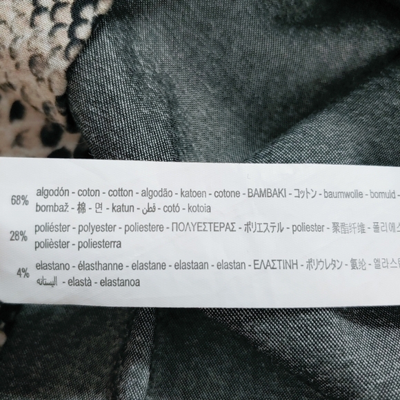 ZARA Snake print front ruffle pencil skirt - Picture 9 of 9